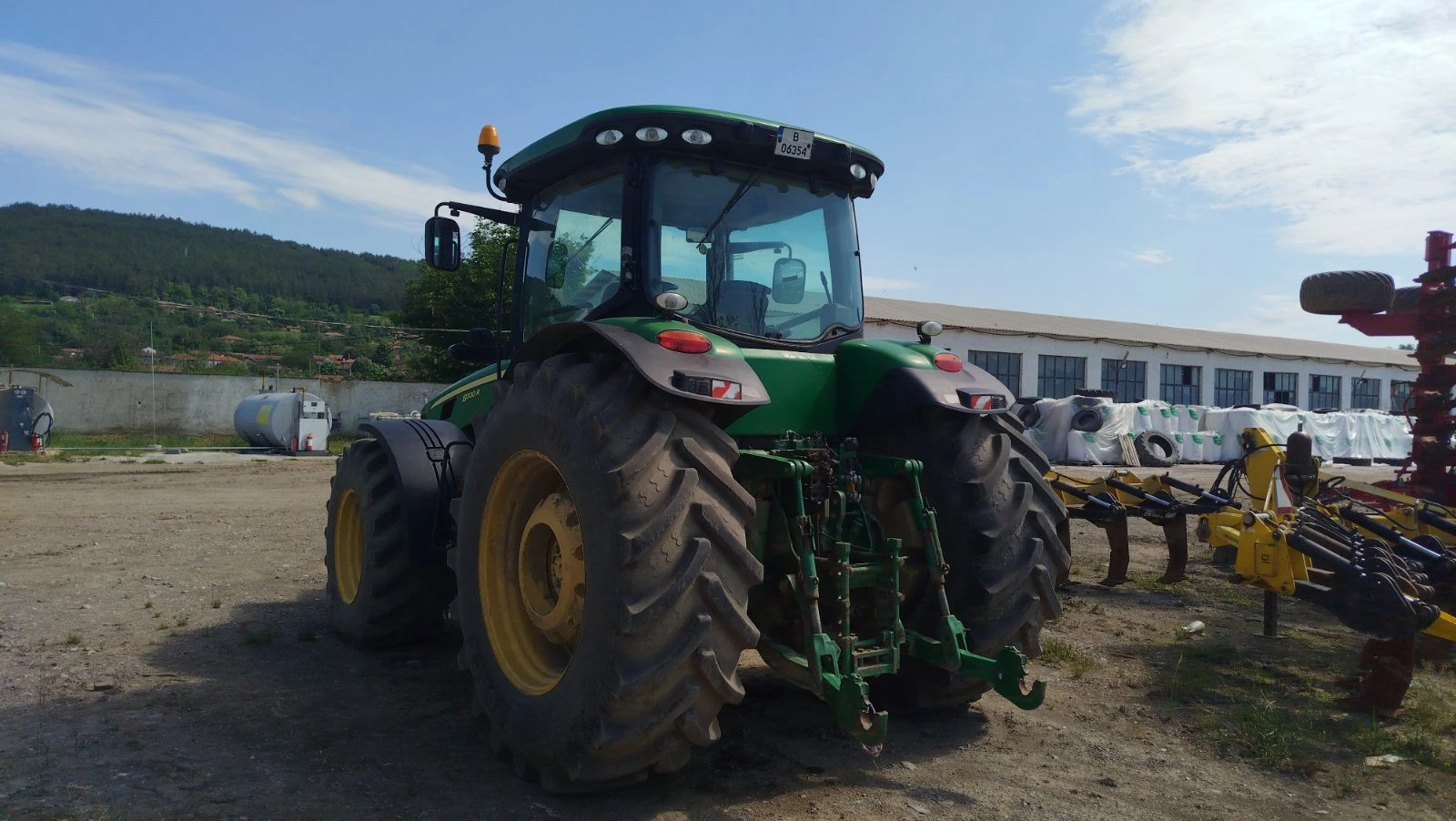Трактор John Deere 8320, снимка 3 - Селскостопанска техника - 54708401