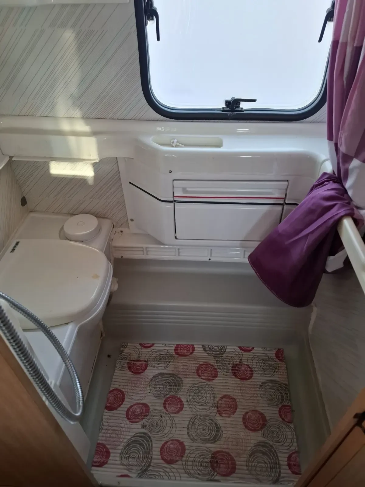  Adria  580  | Mobile.bg   17