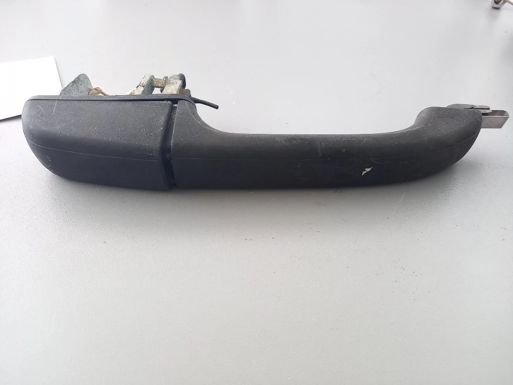 Дръжка врата задна дясна външна Ланд Ровър Дискавъри тд5 