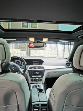 Mercedes-Benz C 300 3.5 V6 4MATIC AMG, снимка 9