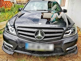 Mercedes-Benz C 300 3.5 V6 4MATIC AMG, снимка 1