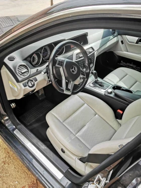 Mercedes-Benz C 300 3.5 V6 4MATIC AMG, снимка 6