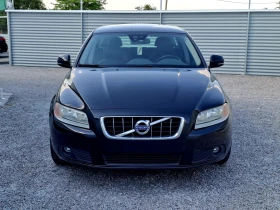     Volvo V70 //