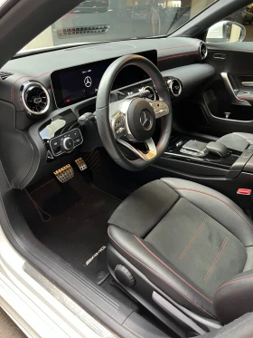 Mercedes-Benz CLA 180, снимка 8