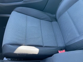 VW Golf 1.6 бензин 102кс, снимка 9 - Автомобили и джипове - 53651714