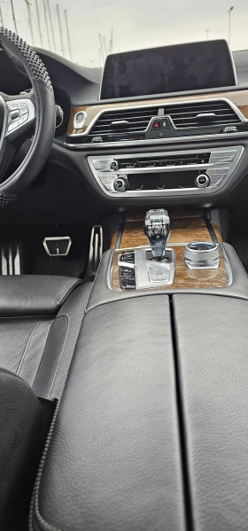 ������ BMW 740