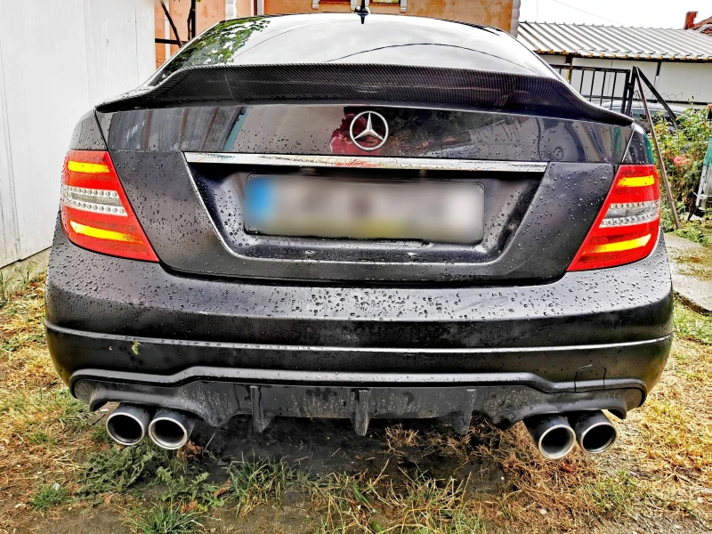 Mercedes-Benz C 300 3.5 V6 4MATIC AMG, снимка 3 - Автомобили и джипове - 47285945