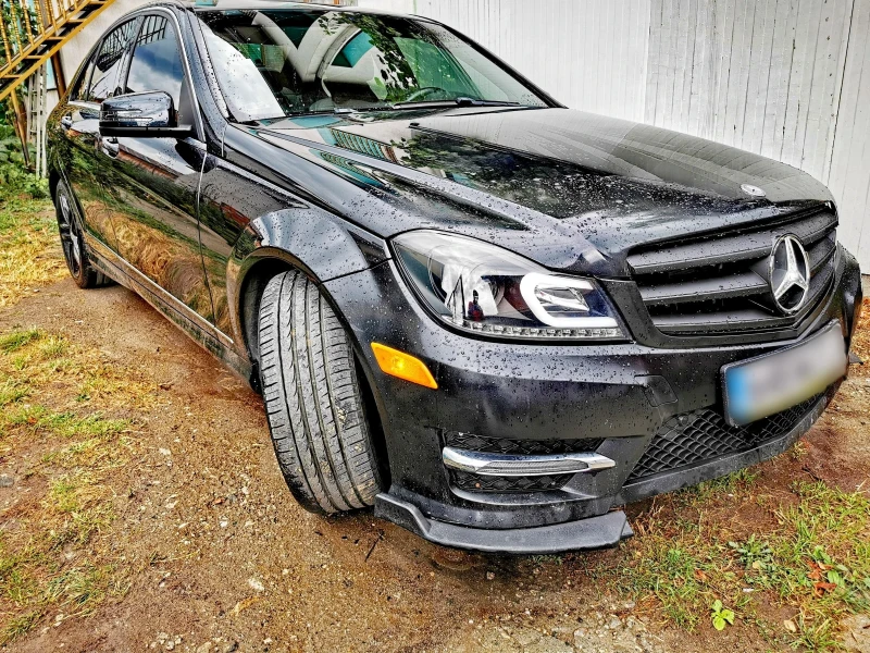 Mercedes-Benz C 300 3.5 V6 4MATIC AMG, снимка 2 - Автомобили и джипове - 47285945