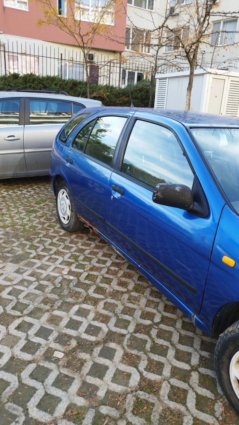 Nissan Almera, снимка 5 - Автомобили и джипове - 47737779