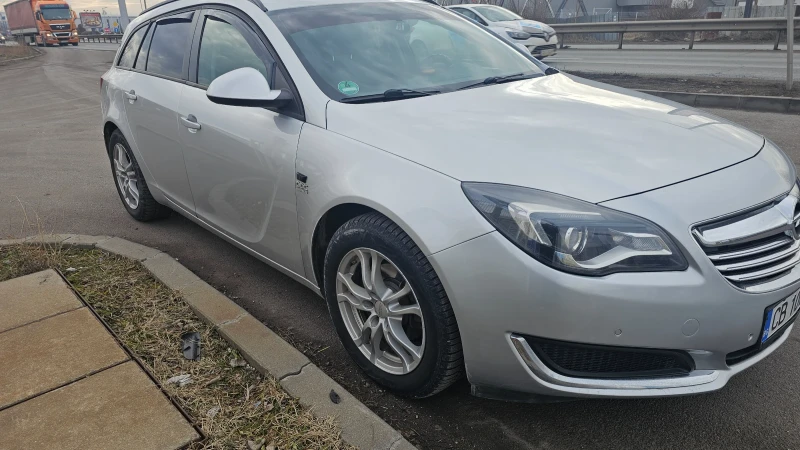 Opel Insignia Sport Tourer Facelift 2.0 CDTi, снимка 8 - Автомобили и джипове - 48122692