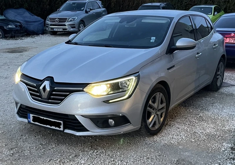 Renault Megane, снимка 1 - Автомобили и джипове - 48285422