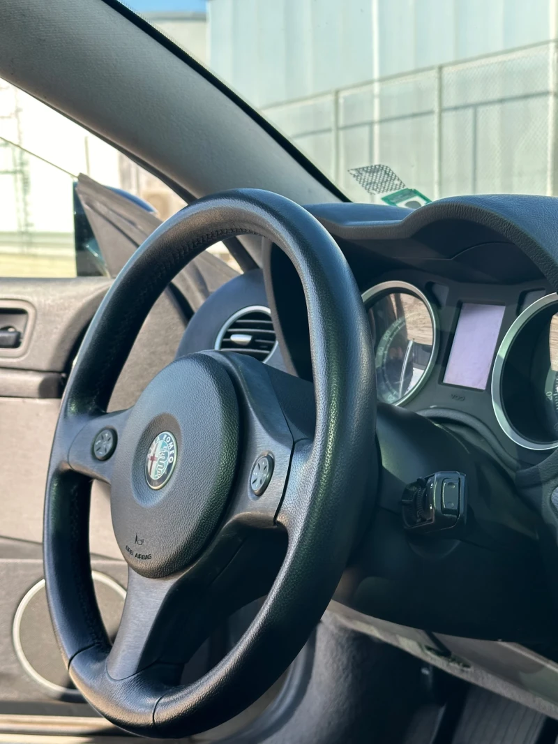 Alfa Romeo Brera 2.2 jts, снимка 10 - Автомобили и джипове - 49041069