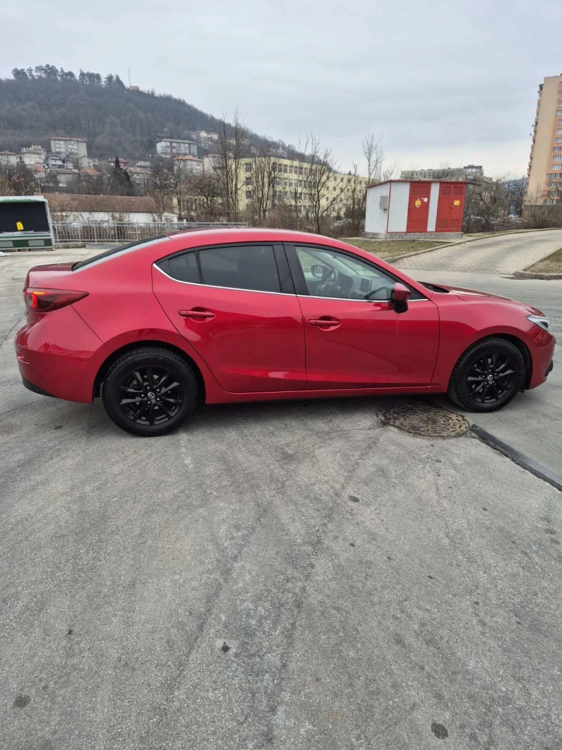 Mazda 3 1.5 D skyaktiv, снимка 2 - Автомобили и джипове - 49191154