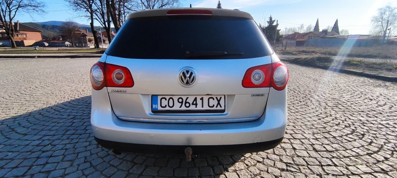 VW Passat 1.6 TDI, снимка 4 - Автомобили и джипове - 49423681