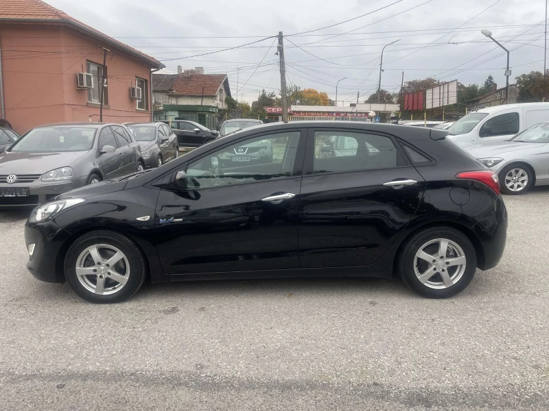 Hyundai I30 1.6CRDi-НАВИ-ЛИЗИНГ, снимка 8 - Автомобили и джипове - 51974248