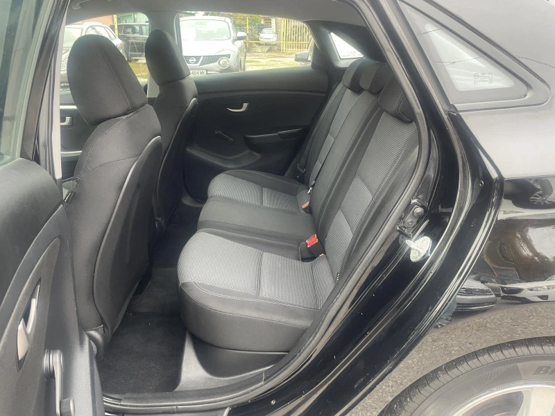 Hyundai I30 1.6CRDi-НАВИ-ЛИЗИНГ, снимка 11 - Автомобили и джипове - 51974248