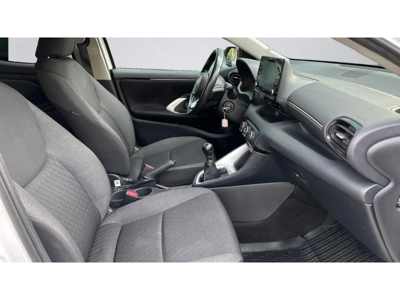 Toyota Yaris Месечна вноска от 260 лв., снимка 6 - Автомобили и джипове - 52446929