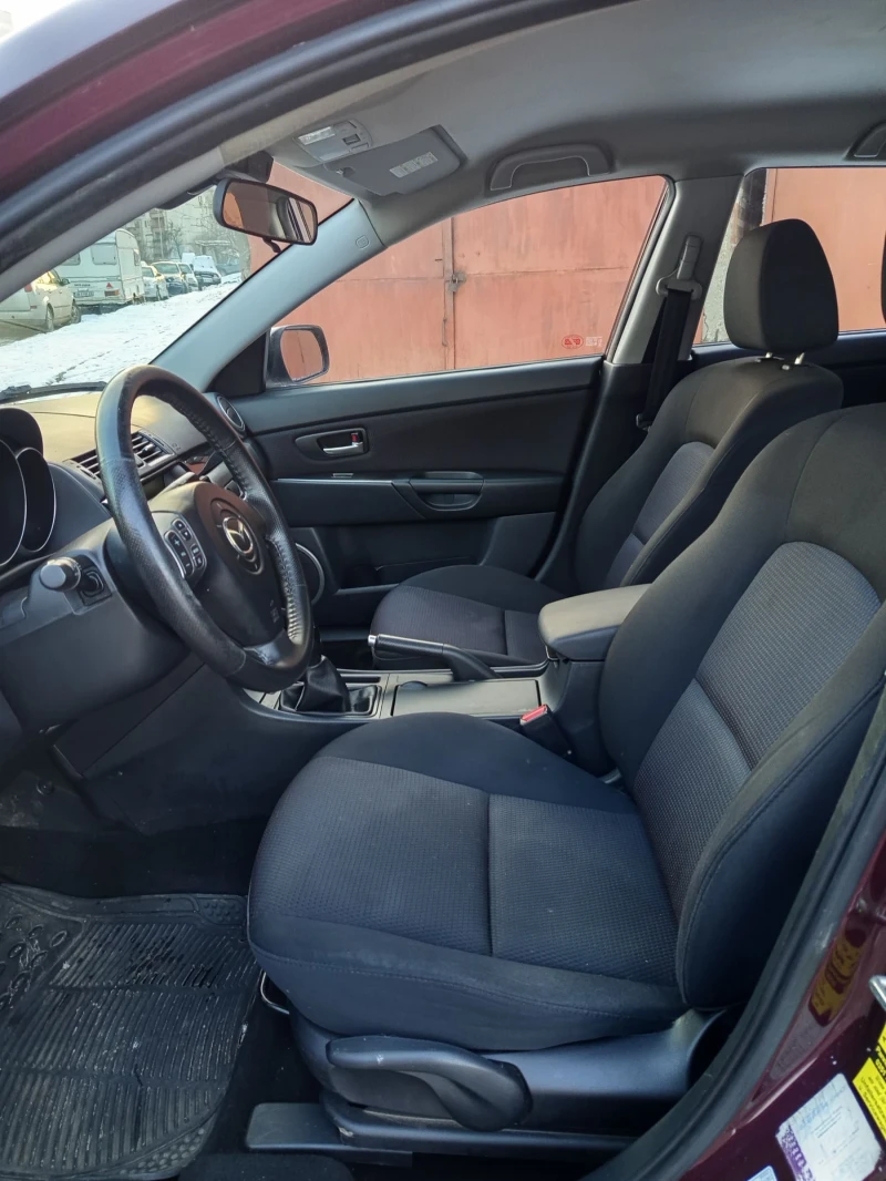 Mazda 3 1.6i, снимка 9 - Автомобили и джипове - 53143876