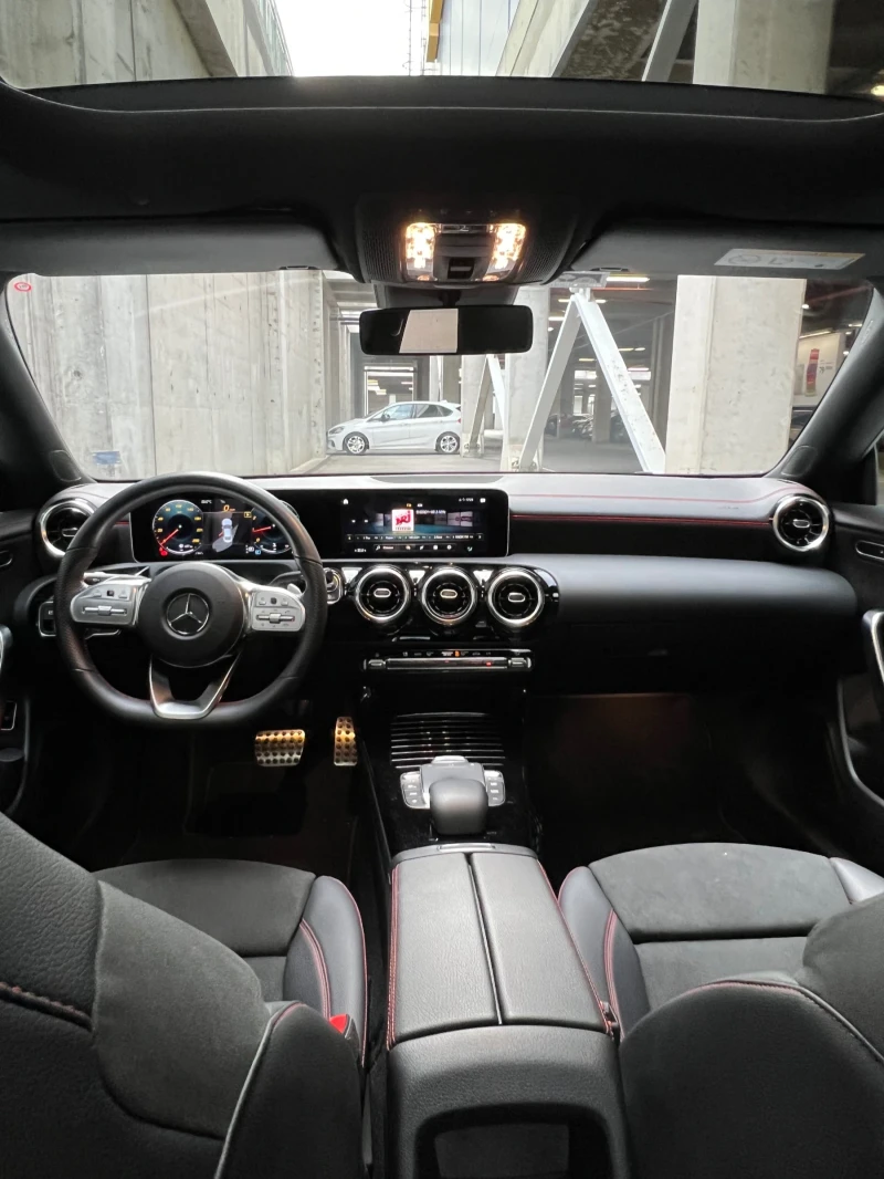 Mercedes-Benz CLA 180, снимка 9 - Автомобили и джипове - 53253880