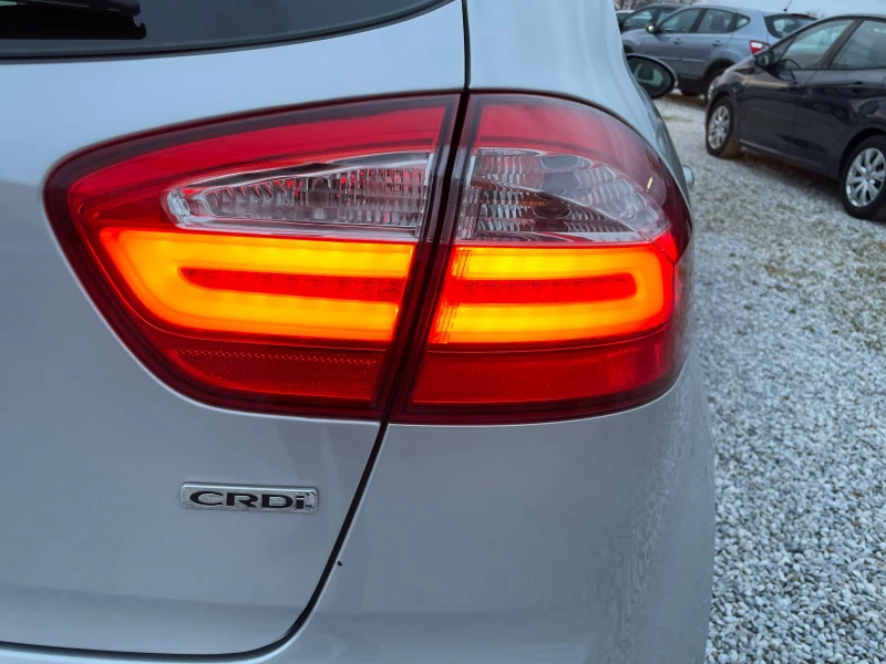 Kia Rio 1.4 crdi навигация фул екстри, снимка 6 - Автомобили и джипове - 53287710