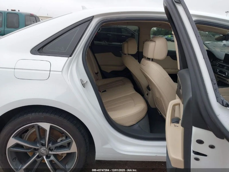 Audi A4 2l 40 Premium/40 Titanium Premium, снимка 8 - Автомобили и джипове - 53340990