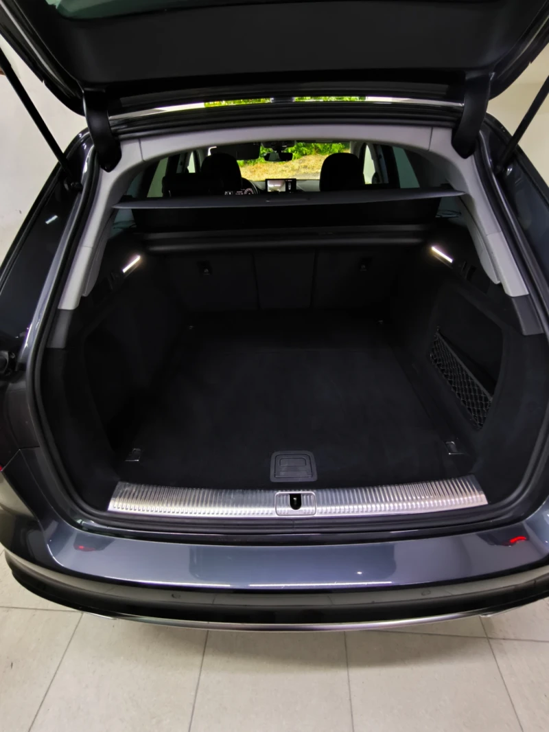 Audi A4 2.0 mild hibrid, снимка 5 - Автомобили и джипове - 53396046