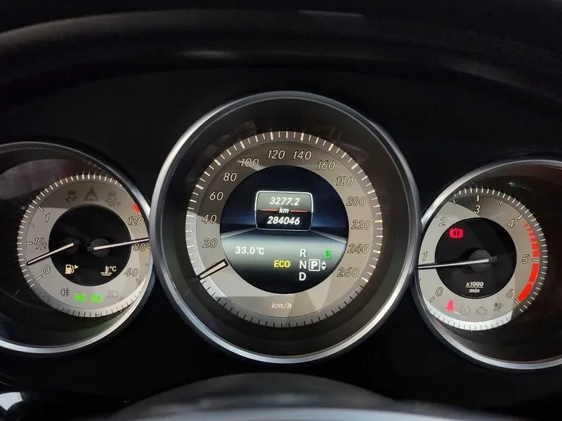 Mercedes-Benz CLS D 4MATIC AMG LINE, снимка 8 - Автомобили и джипове - 55111371