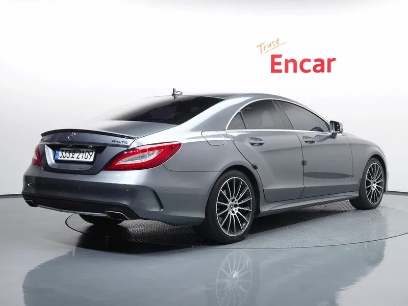 Mercedes-Benz CLS D 4MATIC AMG LINE, снимка 2 - Автомобили и джипове - 55111371