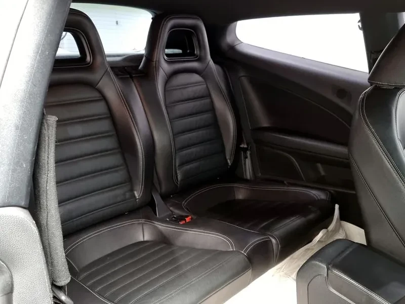 VW Scirocco 2.0 Tdi R-Line, снимка 12 - Автомобили и джипове - 55888019