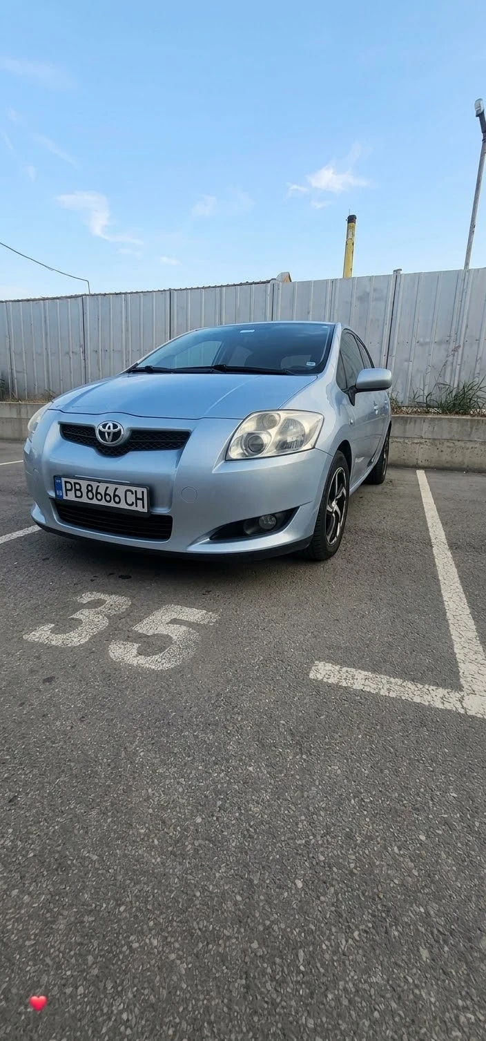 Toyota Auris, снимка 2 - Автомобили и джипове - 56349074