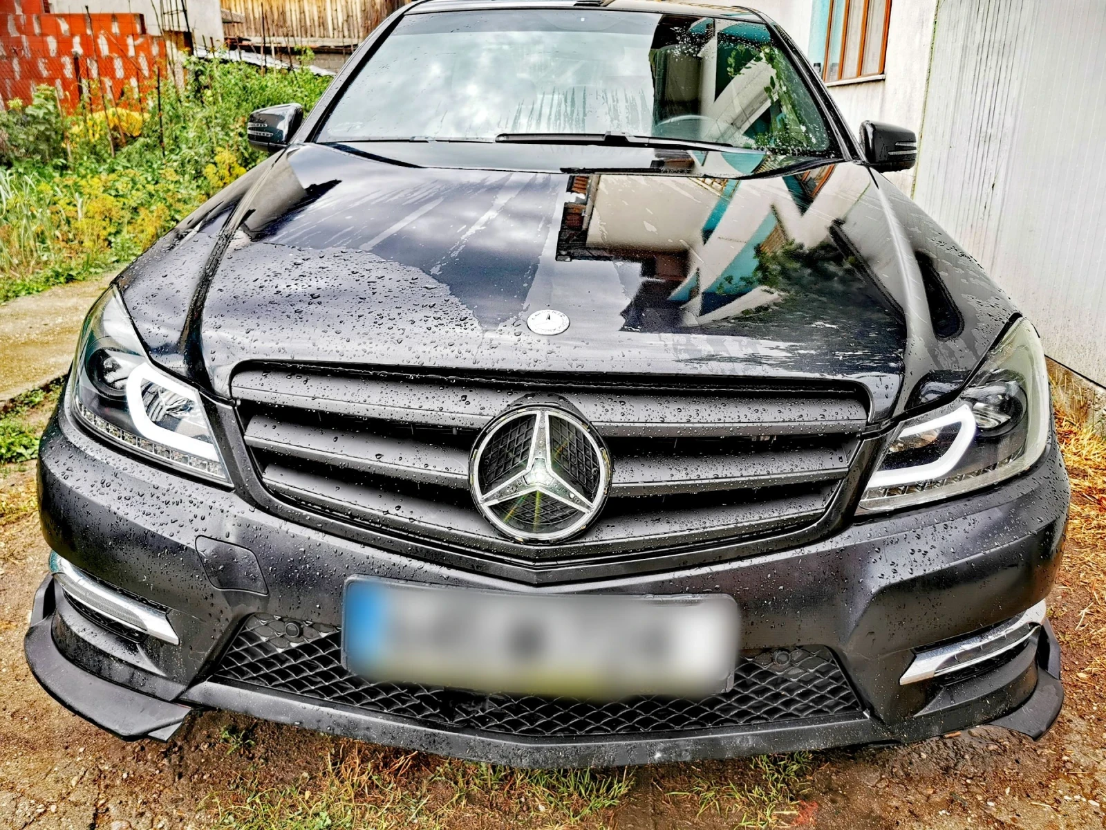 Mercedes-Benz C 300 3.5 V6 4MATIC AMG, снимка 1