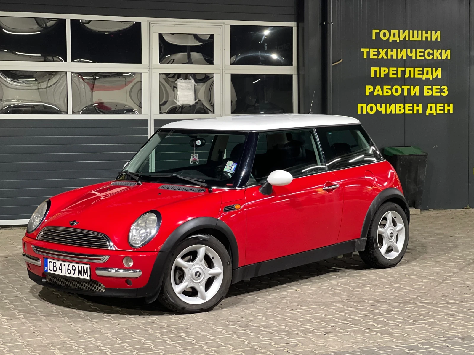 Mini One Mini Cooper One 1.6 116 к.с Автоматик, снимка 1