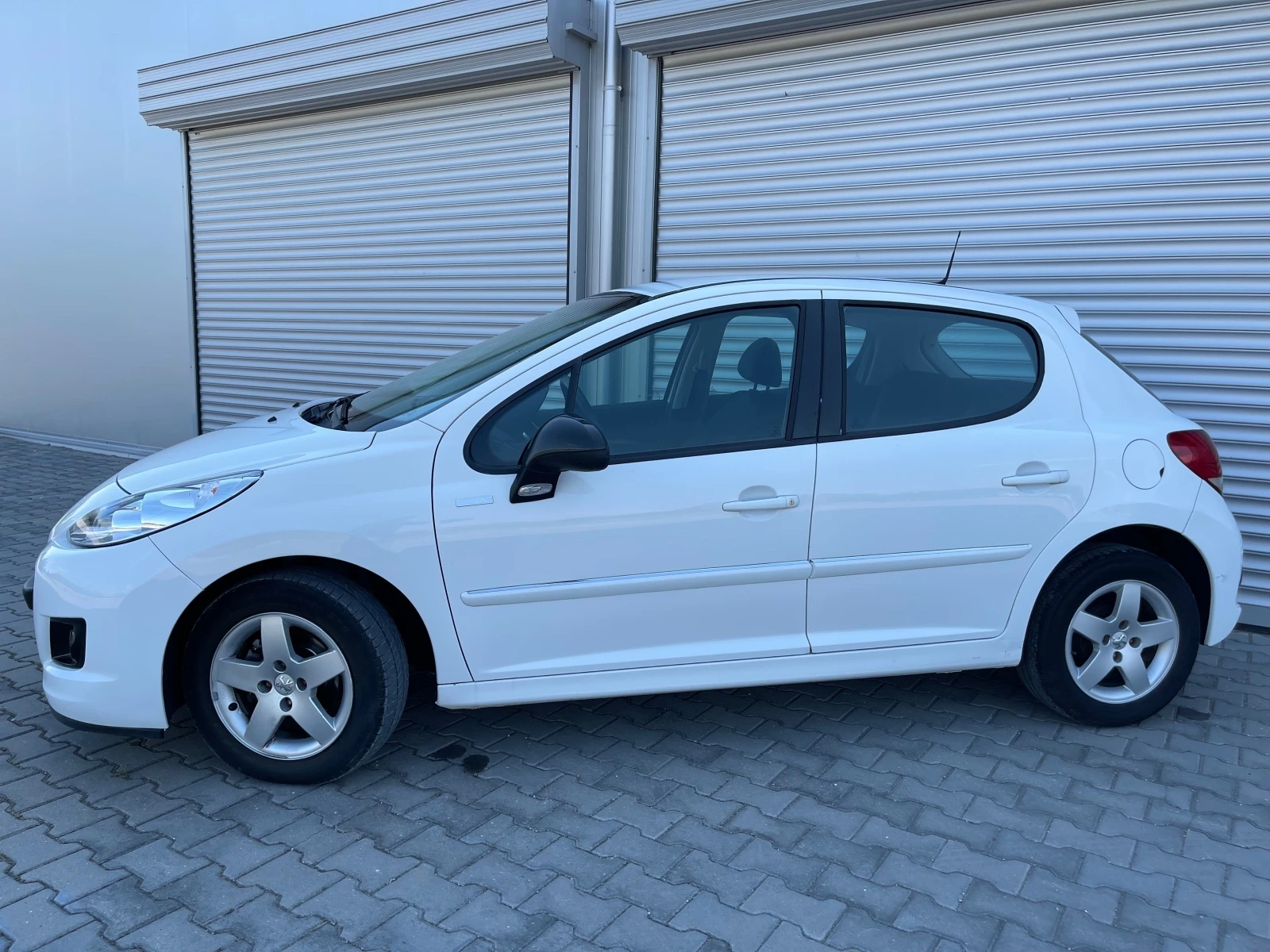 Peugeot 207 1, 4hdi 68к.с., евро 5, климатик, 5вр., хеч, борд, - изображение 4