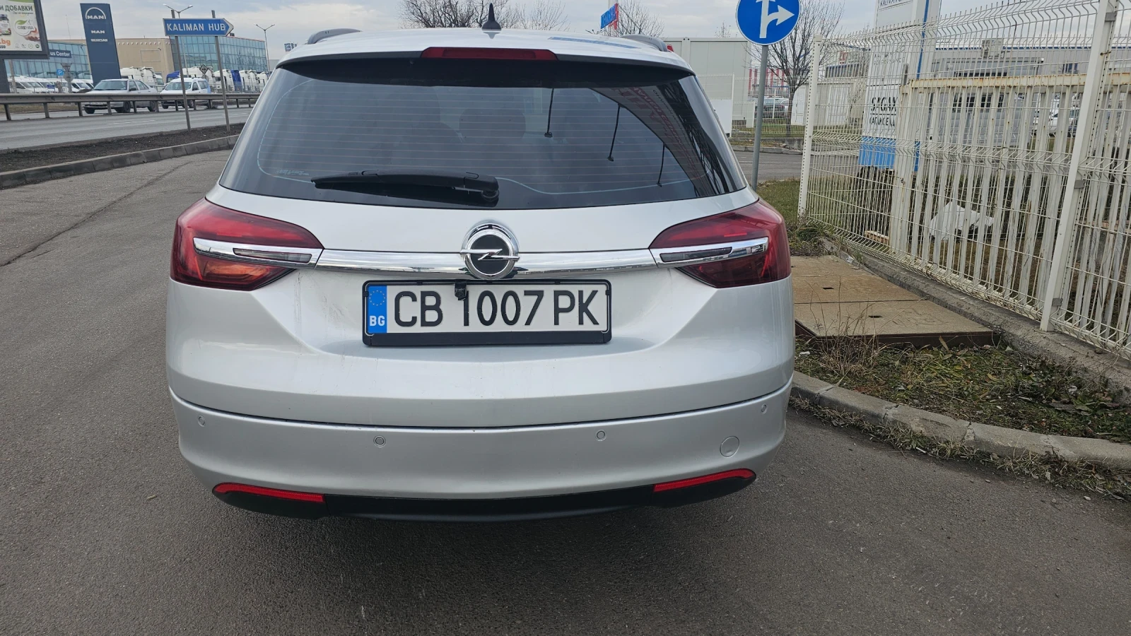 Opel Insignia Sport Tourer Facelift 2.0 CDTi - изображение 9