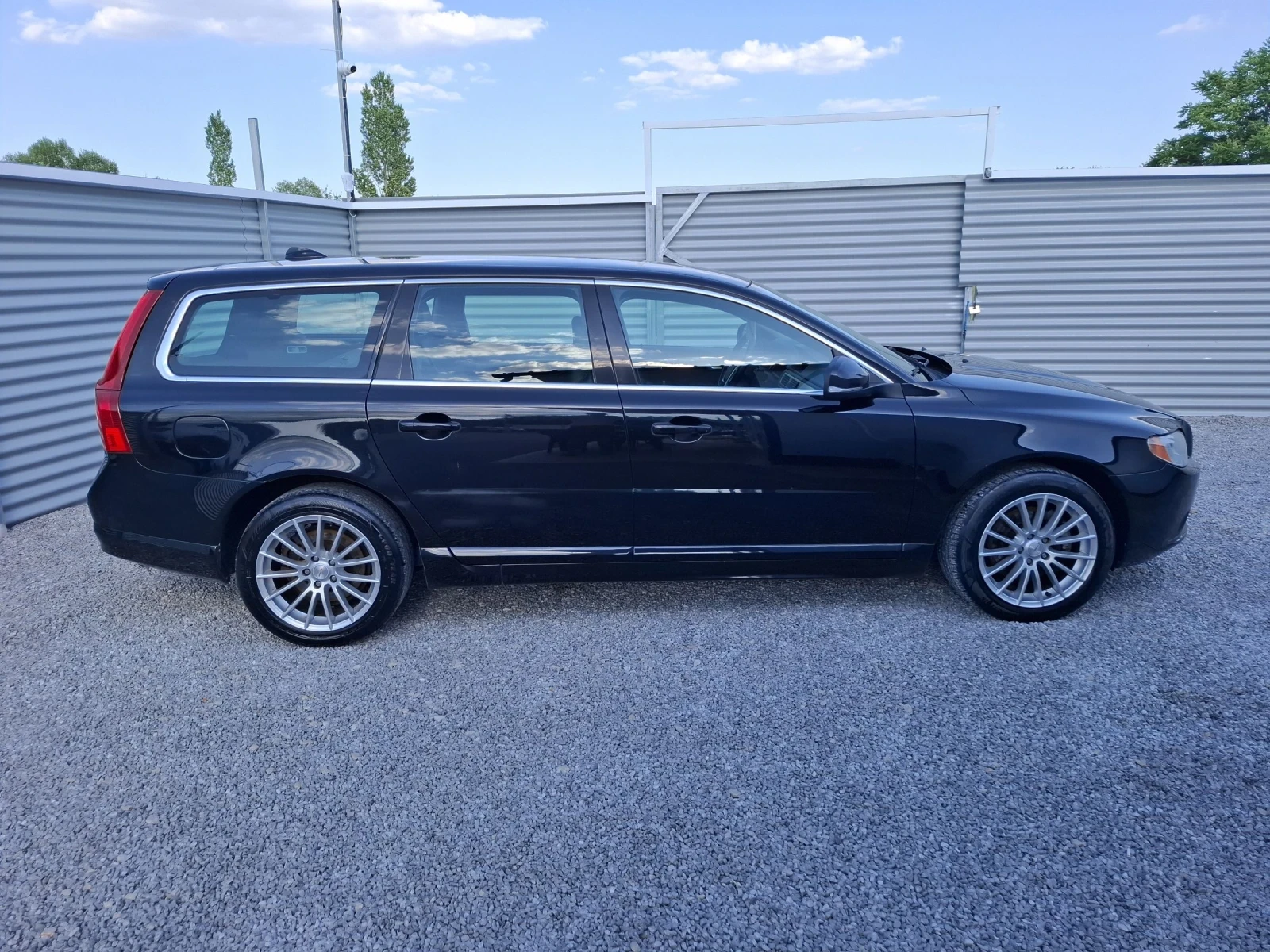 Volvo V70 АВТОМАТИК/КОЖА/НАВИГАЦИЯ - изображение 4