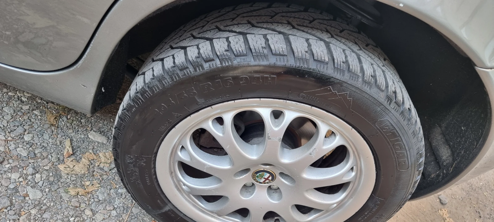 Alfa Romeo 147 1.9 JTD - изображение 6