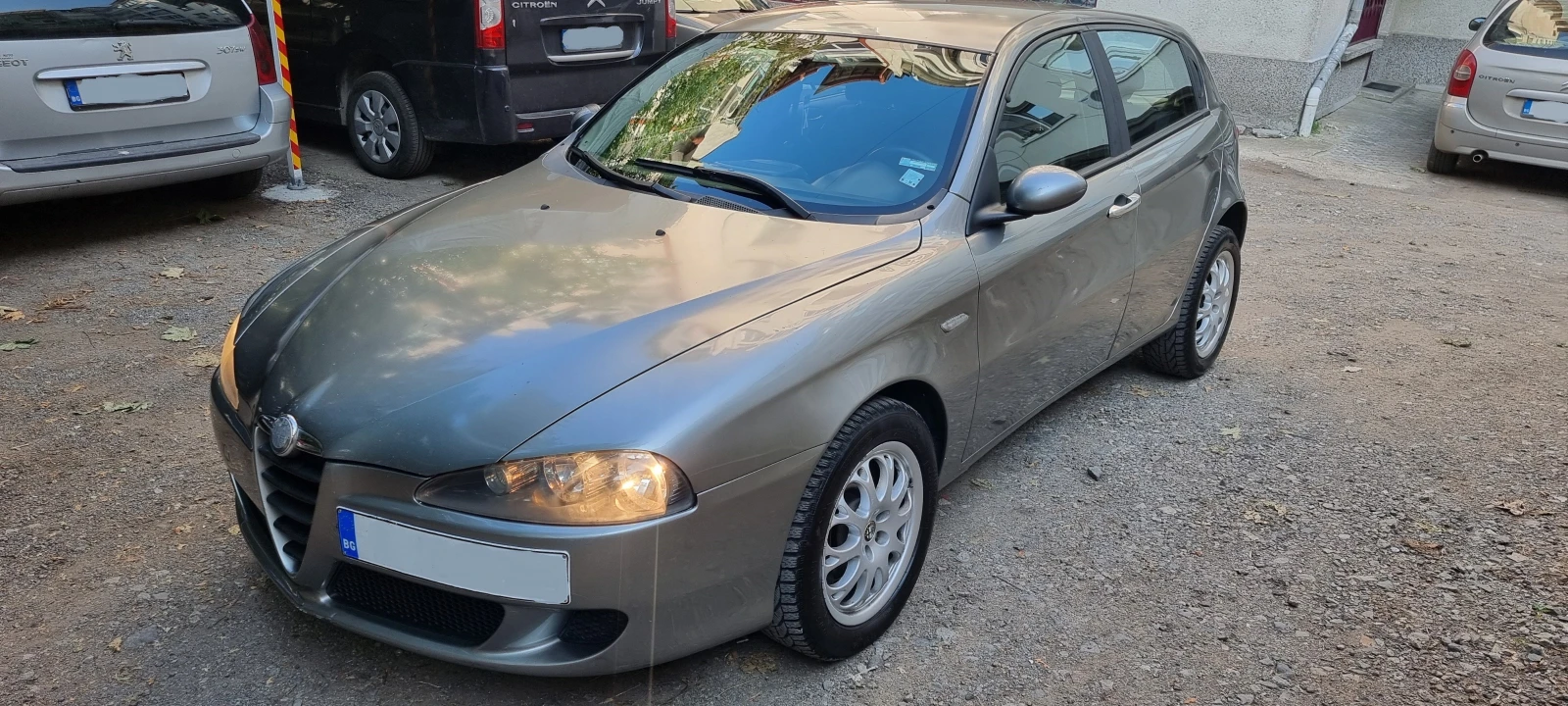 Alfa Romeo 147 1.9 JTD - изображение 3