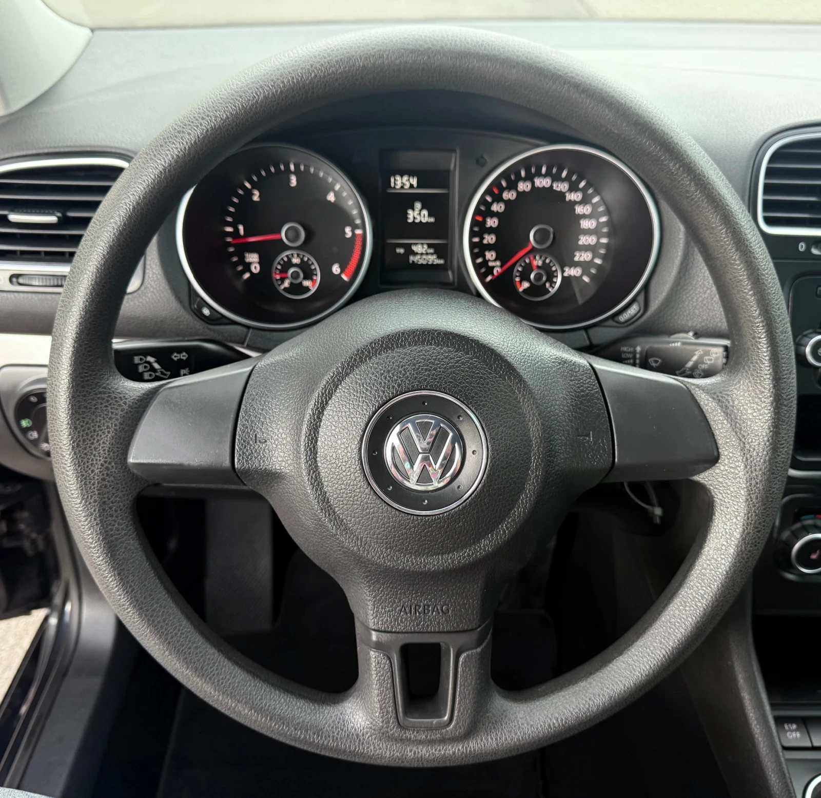 VW Golf VI/1.6 TDi/90kc/145000km!/Подгрев/PDC - изображение 8