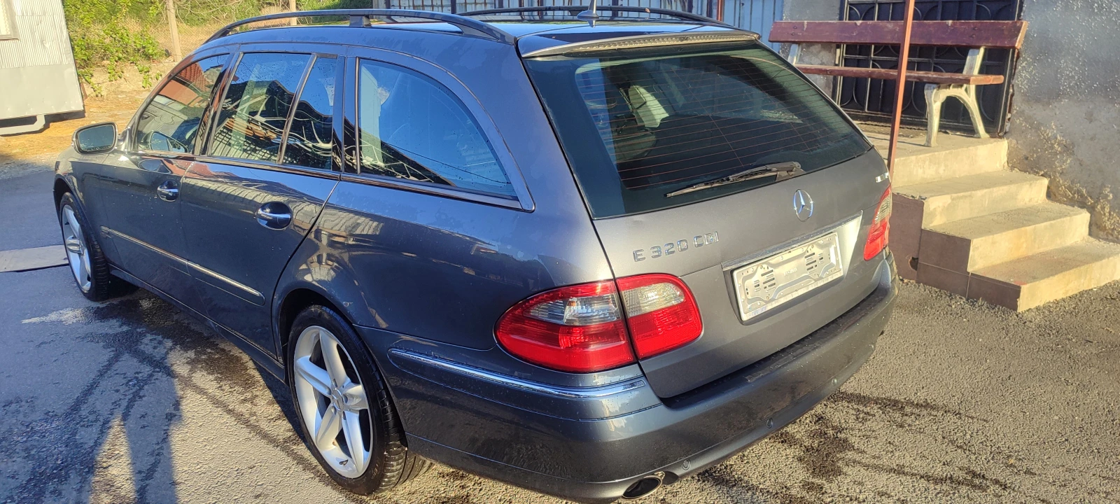 Mercedes-Benz E 320 CDI EVO - изображение 3