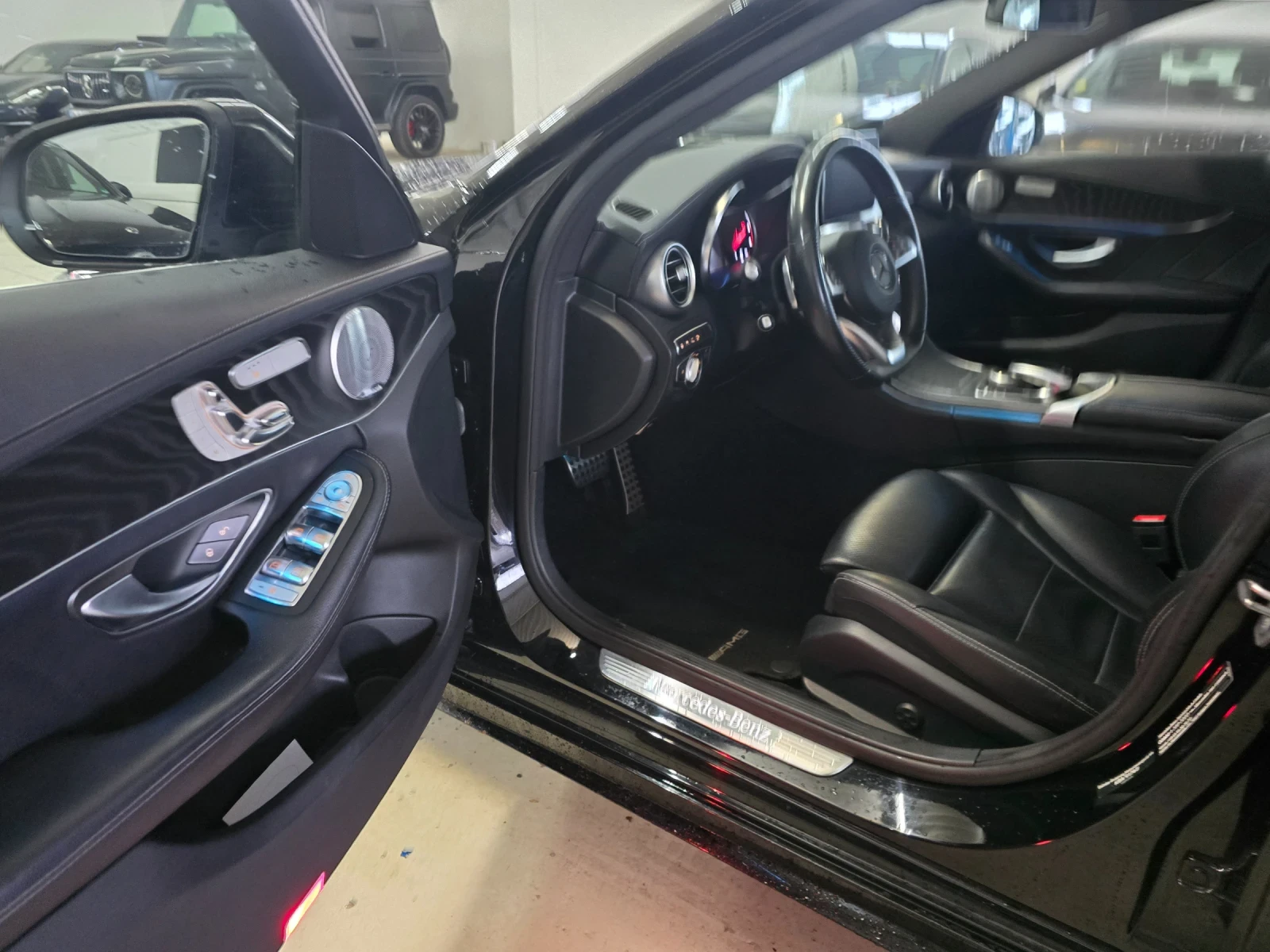 Mercedes-Benz C 250 AMG / 4Matic/DISTRONIC/ PANO/ BURMAISTER - изображение 8