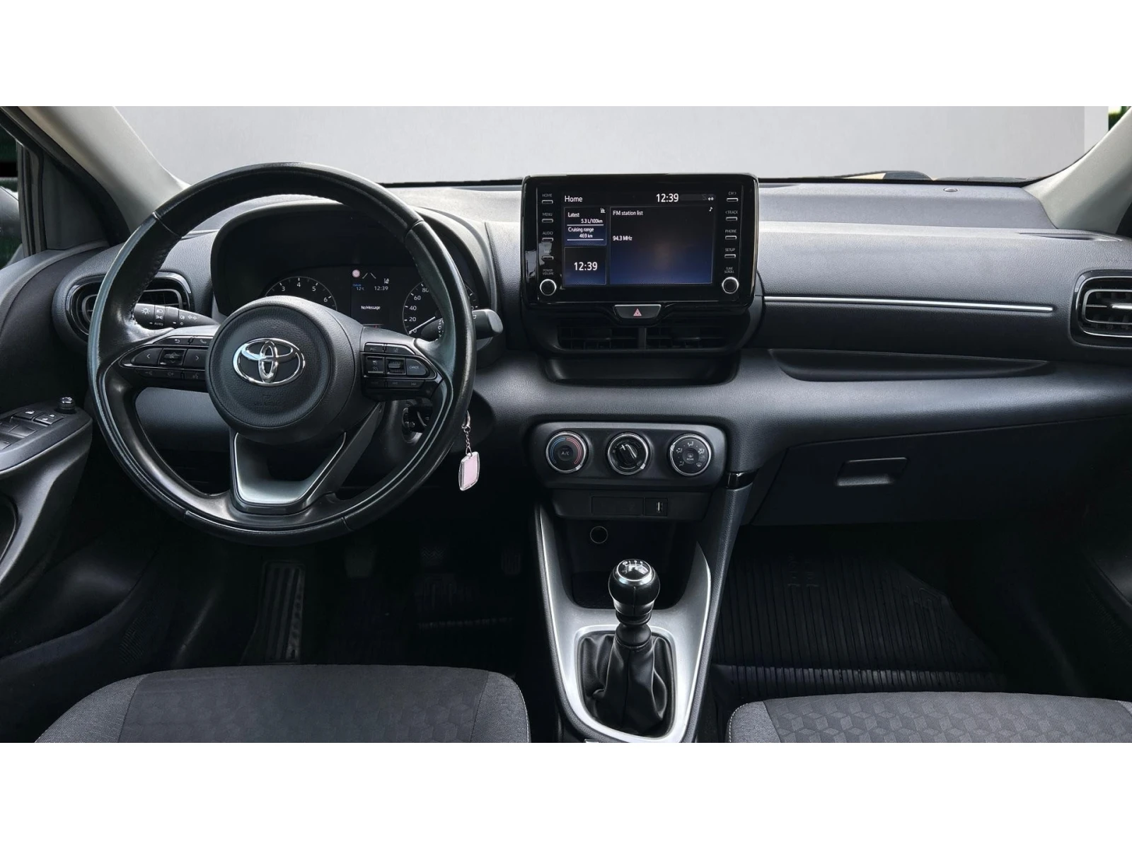 Toyota Yaris Месечна вноска от 260 лв. - изображение 8