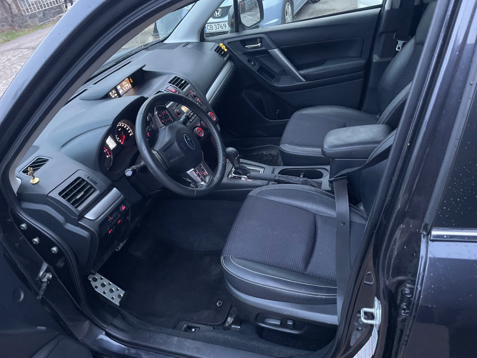 Subaru Forester DiT 2.0 XT | Mobile.bg � ����������� 14