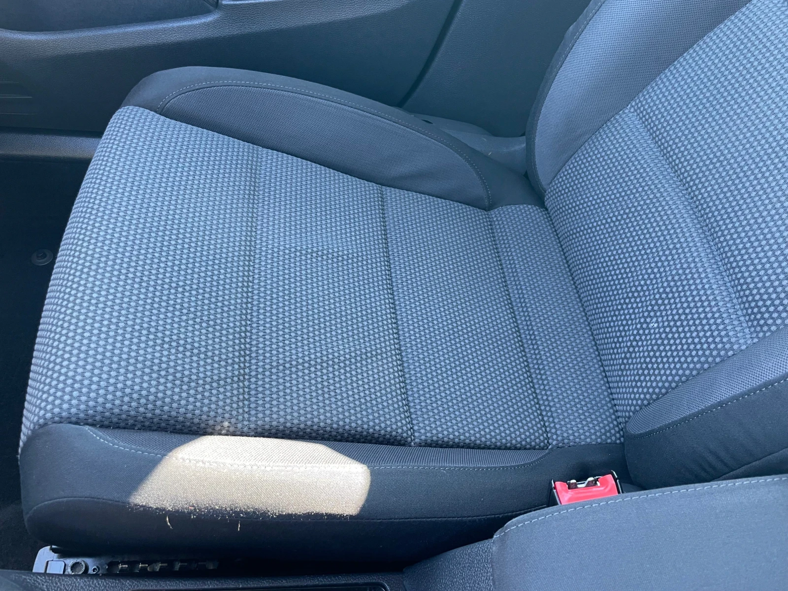 VW Golf 1.6 ������ 102�� | Mobile.bg � ����������� 9