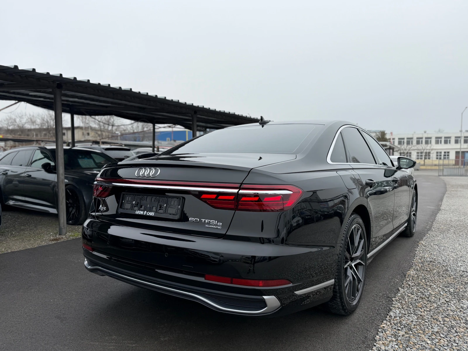 Audi A8 60TFSIe ЛИЗИНГ В&О МАСАЖИ ОБДУХВАНЕ - изображение 6