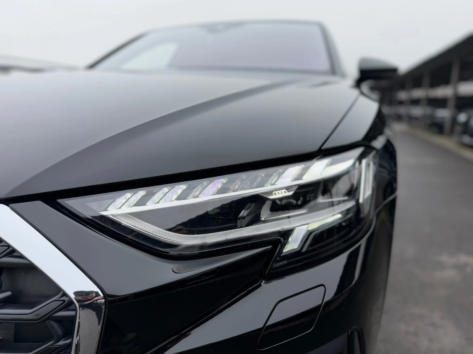 Audi A8 60TFSIe ЛИЗИНГ В&О МАСАЖИ ОБДУХВАНЕ - изображение 8