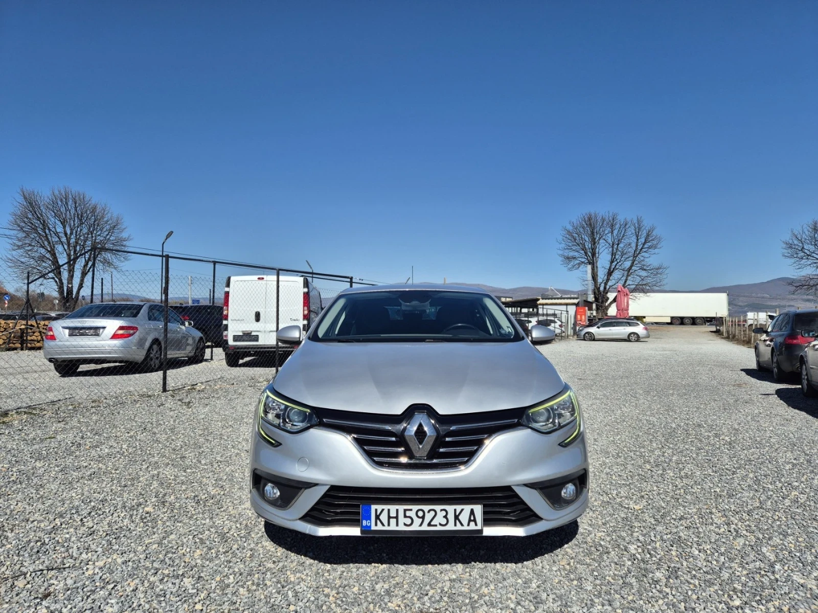 Renault Megane, снимка 2 - Автомобили и джипове - 53891240