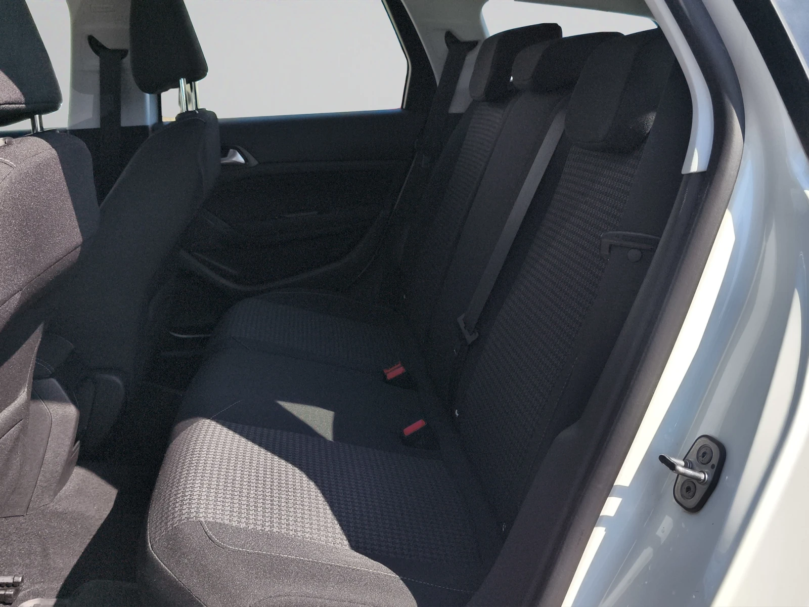 Peugeot 308 ACTIVE 1, 2 PureTech 110 BVM6 // 2009143 | Mobile.bg � ����������� 12