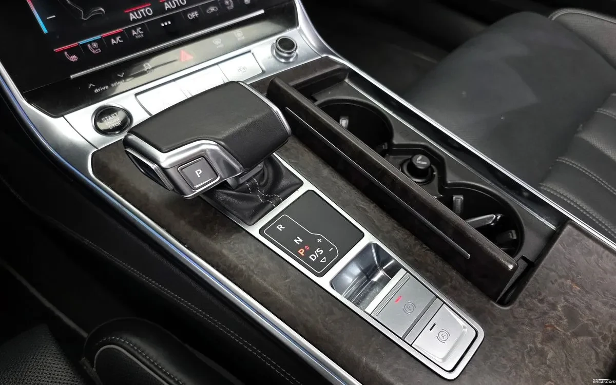 Audi A7 3L V6 TFSI QUATTRO, снимка 9 - Автомобили и джипове - 54612095