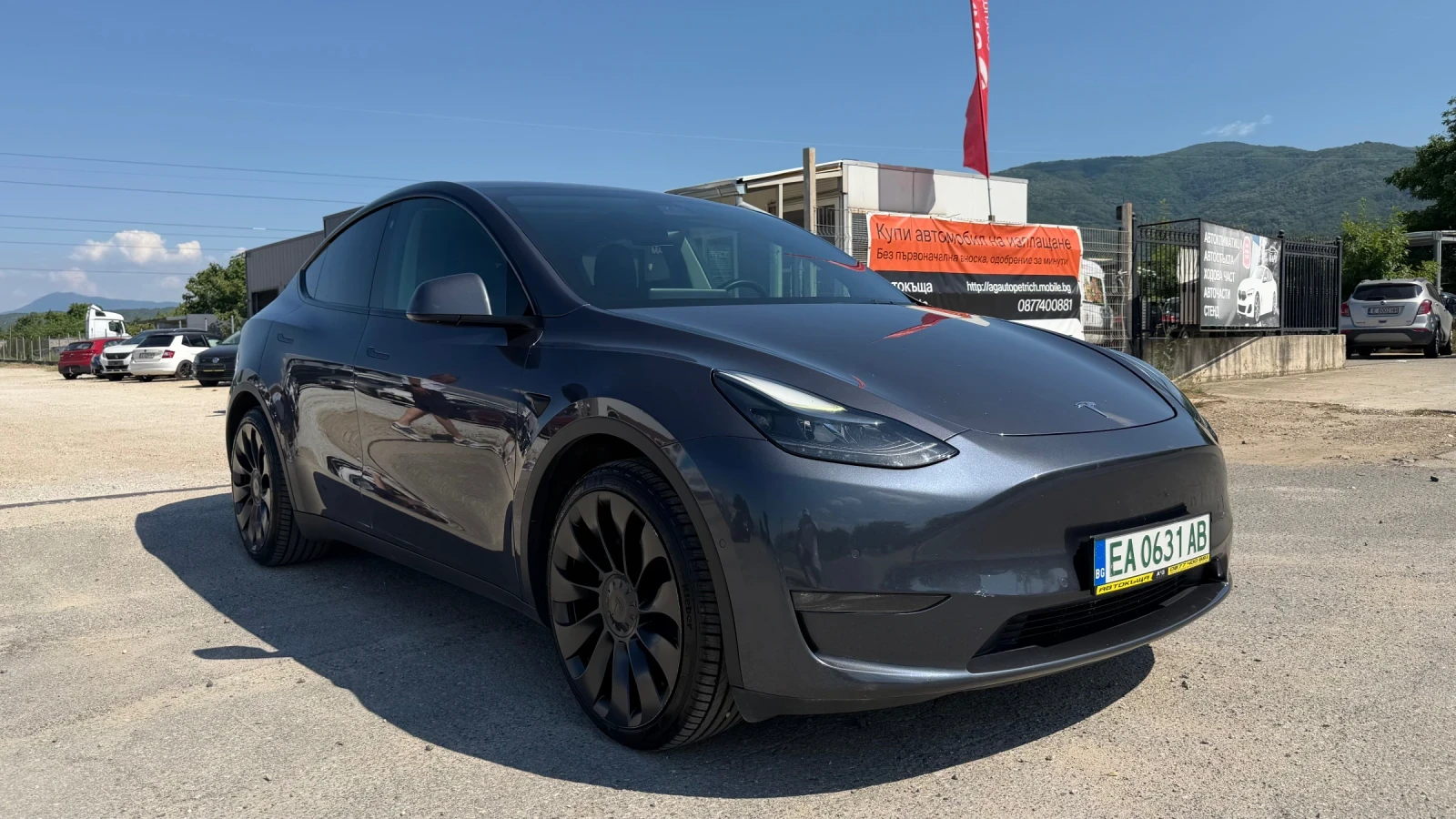 Tesla Model Y ЕВРОПЕЙСКА DUAL MOTOR LONG RANGE, снимка 3 - Автомобили и джипове - 54809980