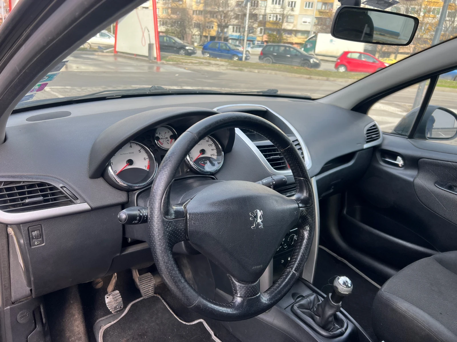 Peugeot 207, снимка 3 - Автомобили и джипове - 54878739